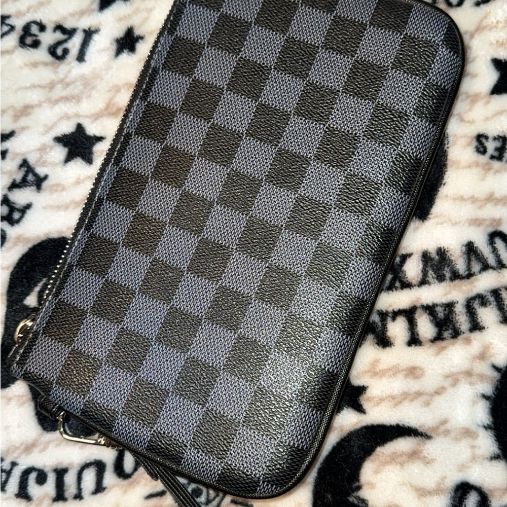 Backpack - Picture 3 of 3